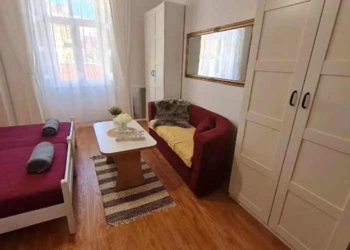 Διαμέρισμα Bijonda Near Arena